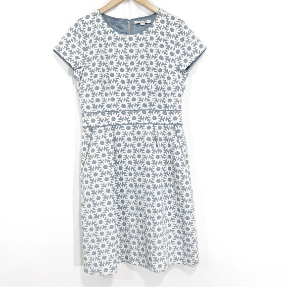 Boden Dresses & Skirts - Boden Daisy Jacquard Fitted Dress Blue Floral Short Sleeve Pockets WH604